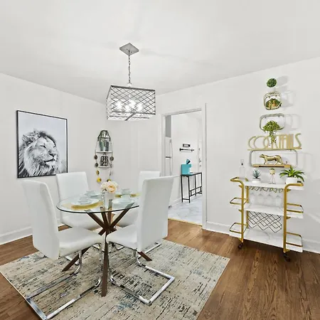 2 Charming Units Close To Downtown & Expo Center